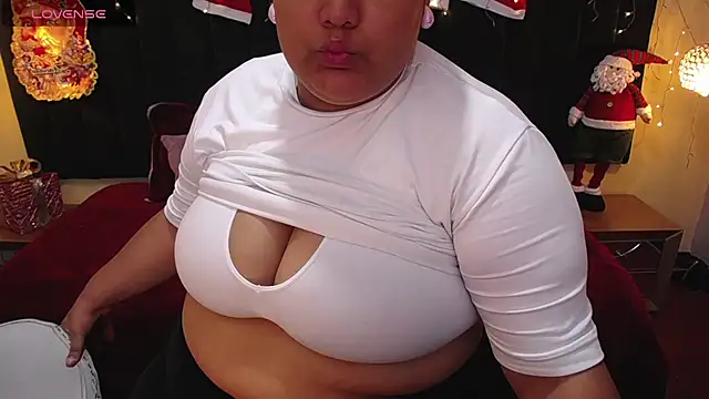 ailyn maury online show from November 2025 01:17:02 AM