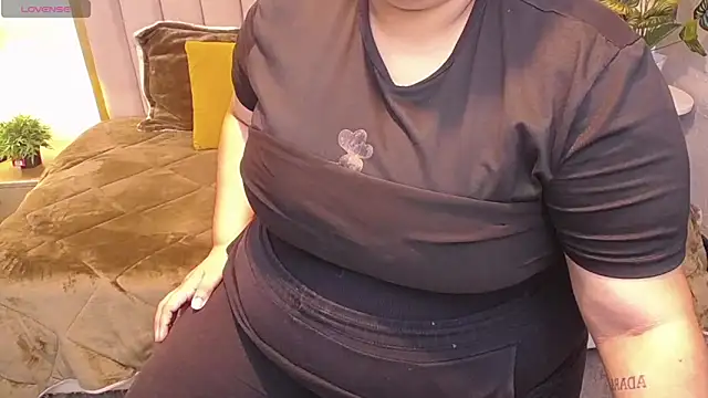 ailyn maury online show from April 2026 02:00:01 PM