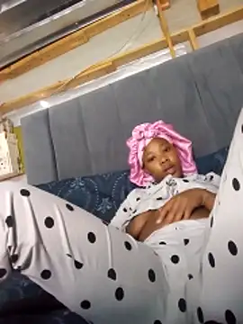 Hotytoty26 online show from December 2025 09:48:01 AM