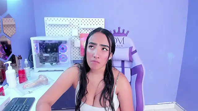 Alice 26  online show from February 2026 01:28:01 PM