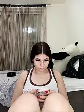 MeCherryy online show from March 2026 05:38:01 PM