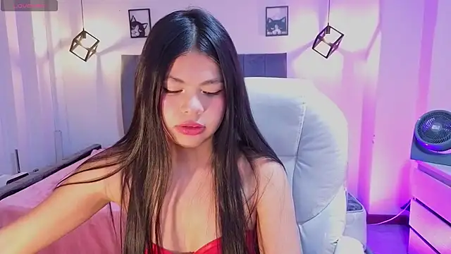 Pretty Johnson  online show from July 2026 03:42:02 AM