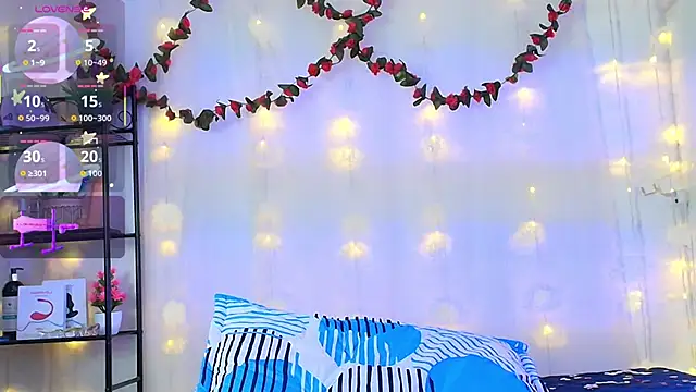 Danny-Swift13 online show from October 2025 03:22:02 PM