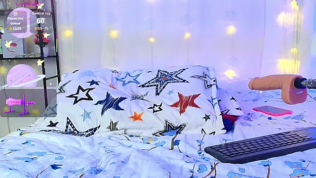 Danny-Swift13 online show from November 2025 01:22:01 PM