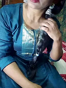 Snapshot of Shalini_telugu09 chatting on October 2025 02:29:01 PM Shalini telugu09 online show from October 2025 02:29:01 PM