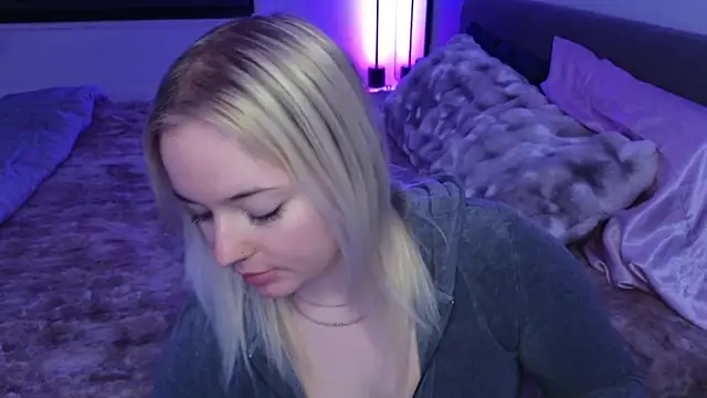 margot robbie7 online show from March 2026 11:44:01 PM