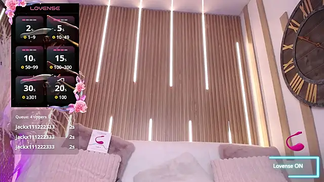 SamyJhomson online show from December 2025 03:30:02 PM