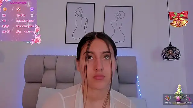 Hanna Evans   online show from December 2025 02:26:01 PM