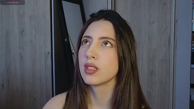 Rebbecawhite meow online show from November 2025 12:37:01 PM