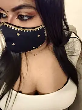 Tamil hot whiskey girl online show from February 2026 06:17:01 PM