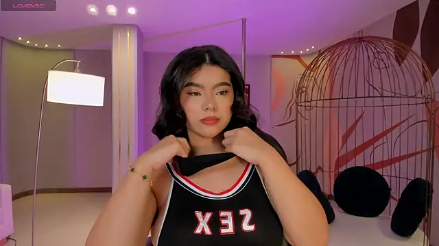 CandaseRussell online show from October 2025 08:31:01 PM