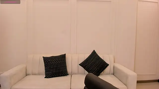 Snapshot of MaiaCollins chatting on February 2026 07:13:02 PM MaiaCollins online show from February 2026 07:13:02 PM