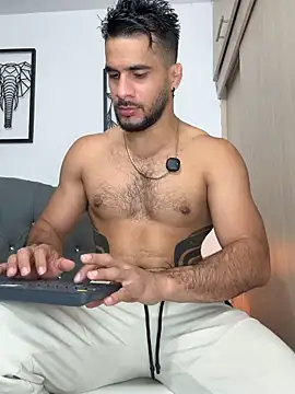 Maximiliano ford online show from January 2026 10:45:01 PM