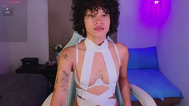 eleselas online show from December 2025 11:47:02 PM