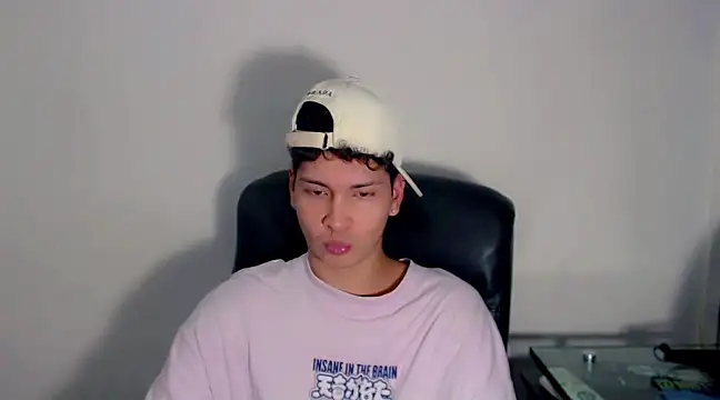 Jhojan twink online show from March 2025 04:04:01 PM