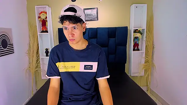 Jhojan twink online show from September 2025 11:35:01 AM