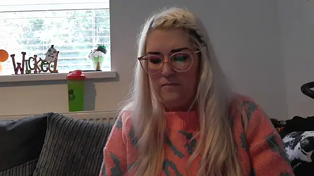 Sizzling Indie36 online show from October 2025 09:32:01 AM