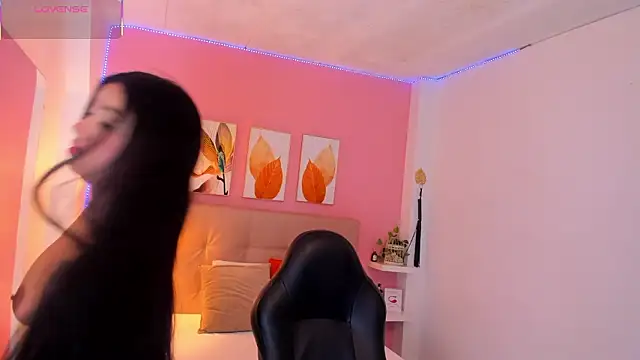 Molly h0t online show from February 2026 12:27:01 PM