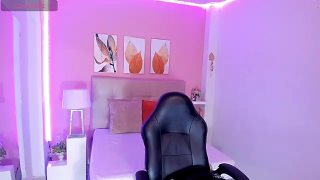 Molly h0t online show from April 2026 12:32:02 PM