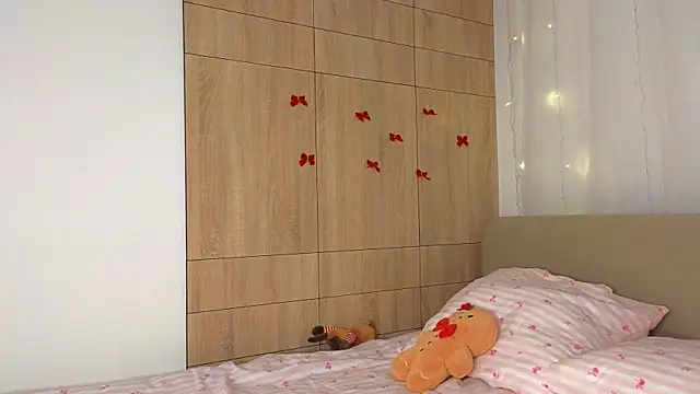 Snapshot of minigirl chatting on February 2026 04:17:01 PM minigirl online show from February 2026 04:17:01 PM