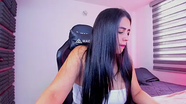 hannarusso online show from February 2026 10:03:02 PM