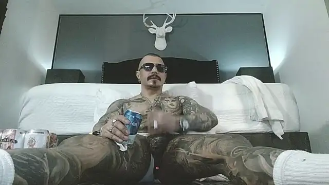 danilog515 online show from April 2026 11:43:02 PM