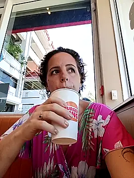 emiliemilf online show from April 2026 07:47:02 PM