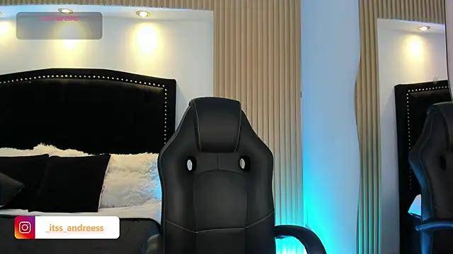 LiamWildx20 online show from July 2026 04:27:02 AM