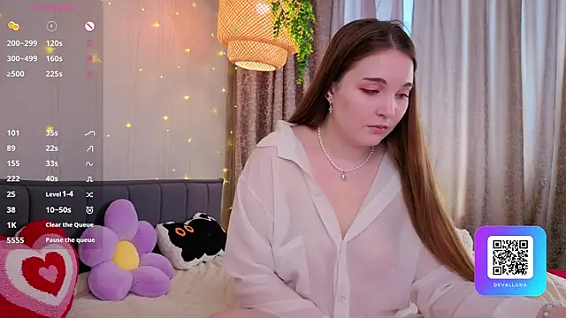 ConstanceHelms online show from April 2026 05:12:02 AM