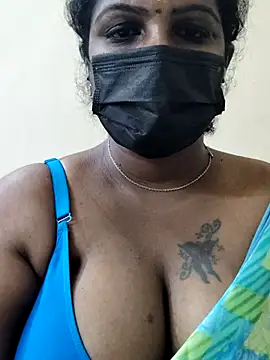 Snapshot of poojaa-rani chatting on March 2025 07:35:02 PM poojaa-rani online show from March 2025 07:35:02 PM