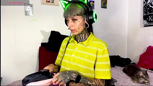 d3m0ny0 0 online show from March 2026 06:46:02 AM