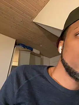 Chocolattino91 online show from March 2025 11:09:01 PM