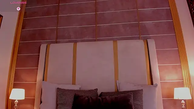 laurencarter1 online show from April 2026 11:09:01 PM