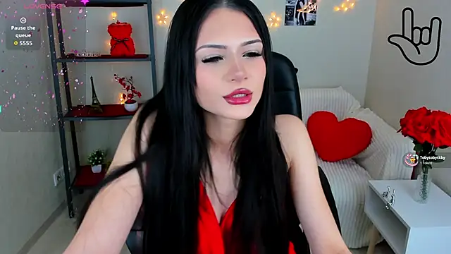 Kitti   online show from February 2026 02:32:01 AM