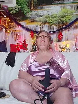 QueenPammy1 online show from December 2025 05:46:01 AM