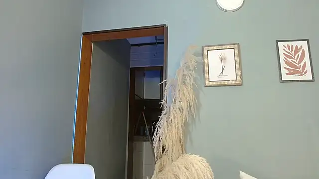 Parker Lee online show from April 2026 01:30:01 AM