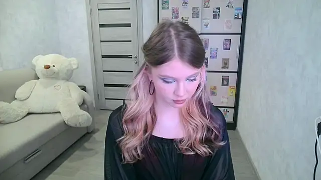 GinnyBlacky online show from June 2026 06:23:01 PM