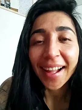 Elowyn online show from October 2025 07:34:01 PM