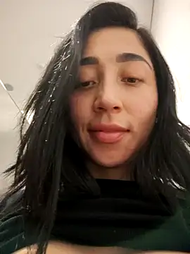 Elowyn online show from February 2026 11:23:01 PM