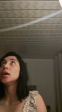 Elowyn online show from March 2026 01:12:01 AM