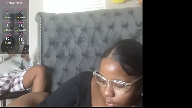 piscesaurora online show from March 2025 05:52:01 PM