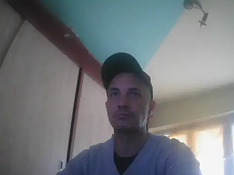 victorvaly online show from October 2025 10:05:02 AM