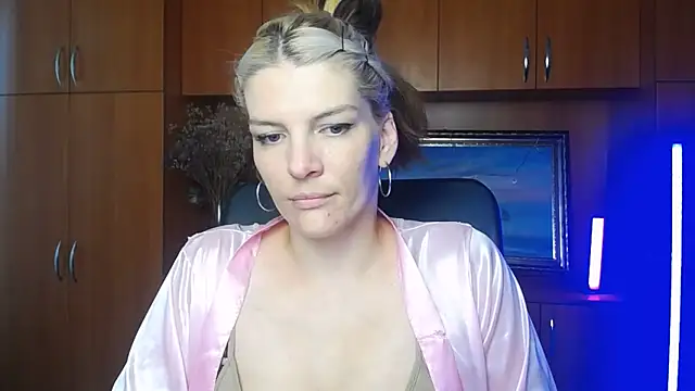 VanessaRey  online show from June 2026 06:52:02 AM