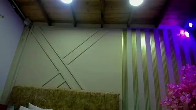 Snapshot of angelinarouse_ chatting on January 2026 01:32:01 AM angelinarouse online show from January 2026 01:32:01 AM