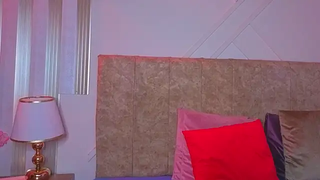 Snapshot of angelinarouse_ chatting on June 2026 04:17:01 AM angelinarouse online show from June 2026 04:17:01 AM