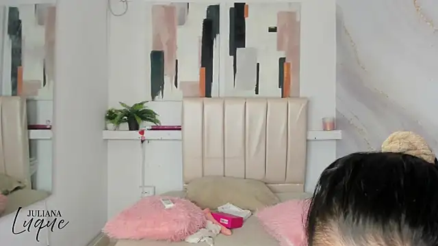 juliana luque online show from November 2025 12:09:02 PM