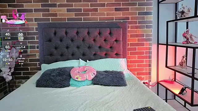 KattyPaez online show from November 2025 05:23:01 PM