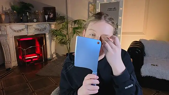 Jes Solar online show from November 2025 10:09:02 PM