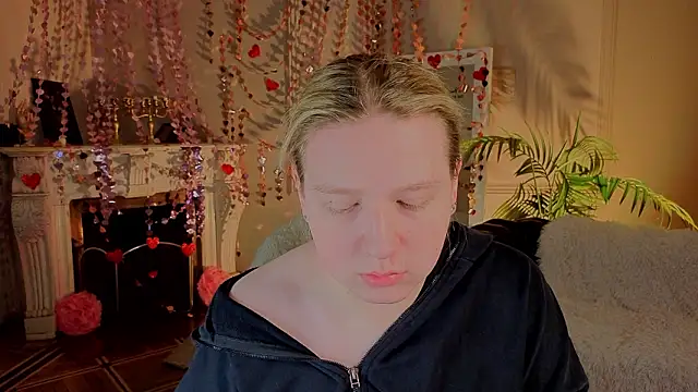 Jes Solar online show from February 2026 10:17:02 PM