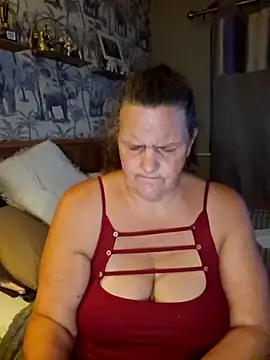 MissQueenBeex online show from September 2025 07:13:02 PM